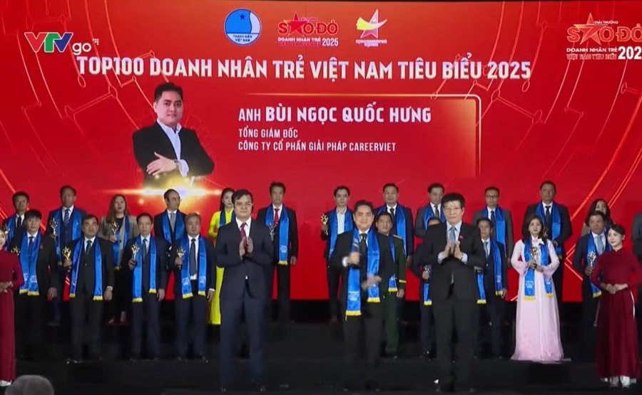 CEO CareerViet ghi dấu ấn tại giải thưởng Sao Đỏ – Doanh nhân trẻ Việt Nam