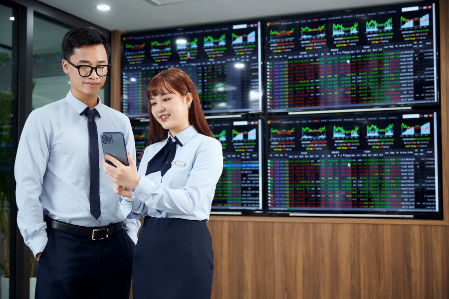 Nâng hạng FTSE 2026: Cơ hội hay thách thức?