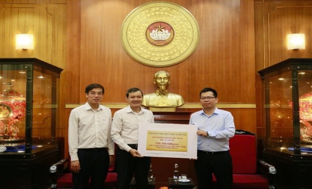 Công đoàn EVNSPC: Hướng về miền trung yêu thương