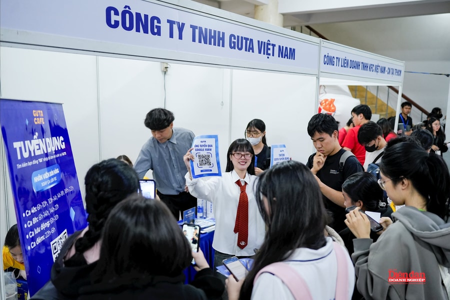 Ngày hội việc làm bán thời gian nơi kết nối sinh viên với hệ sinh thái doanh nghiệp uy tín