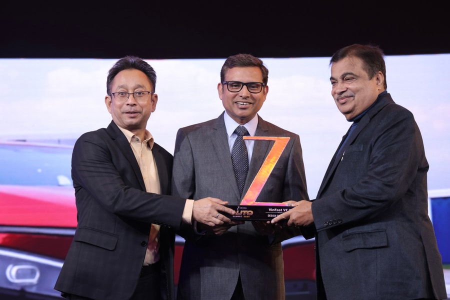 VinFast VF 7 nhận giải “thiết kế của năm” tại Zee Media Auto Summit 2025