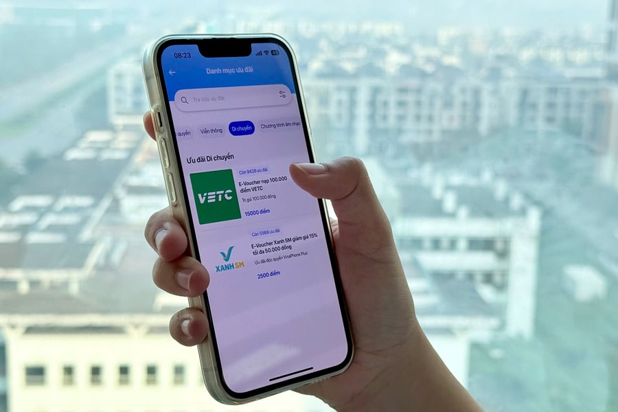 VinaPhone Plus giảm đến 15% Xanh SM và nhận tới 400.000 đồng phí dịch vụ VETC