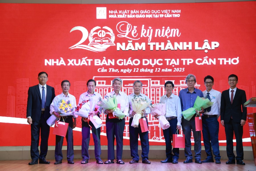 NXBGD tại TP. Cần Thơ kỷ niệm 20 năm hình thành và phát triển