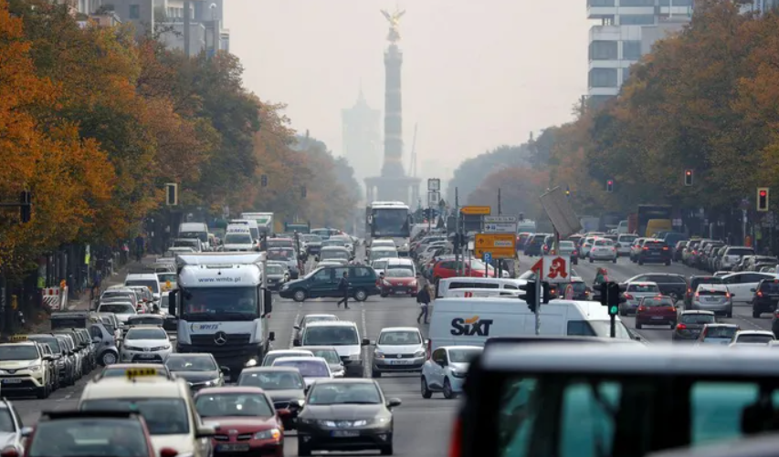 EU "hụt hơi" với chiến lược cấm xe đốt trong