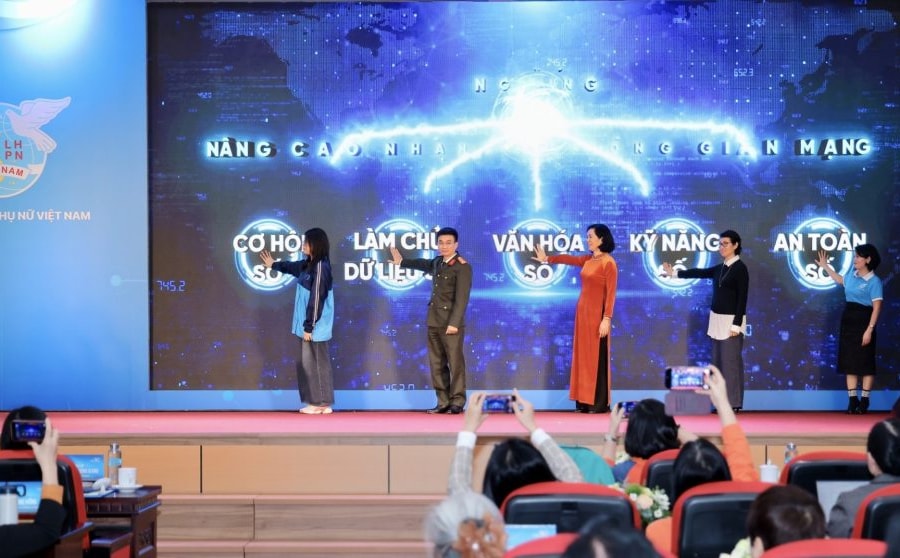 Phụ nữ làm chủ không gian số: Vai trò dẫn dắt của Hội Liên hiệp Phụ nữ Việt Nam