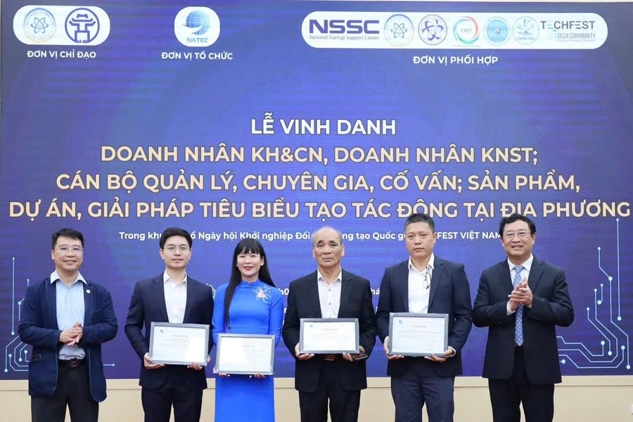 Bà Trịnh Thị Hồng Vân được vinh danh doanh nhân khoa học và công nghệ tiêu biểu