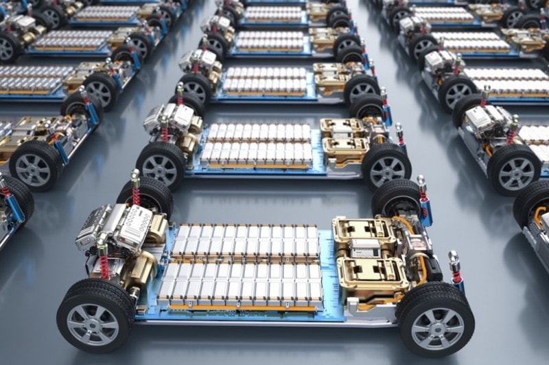 Cơn sóng giá pin lithium và bài toán chi phí của ngành xe điện