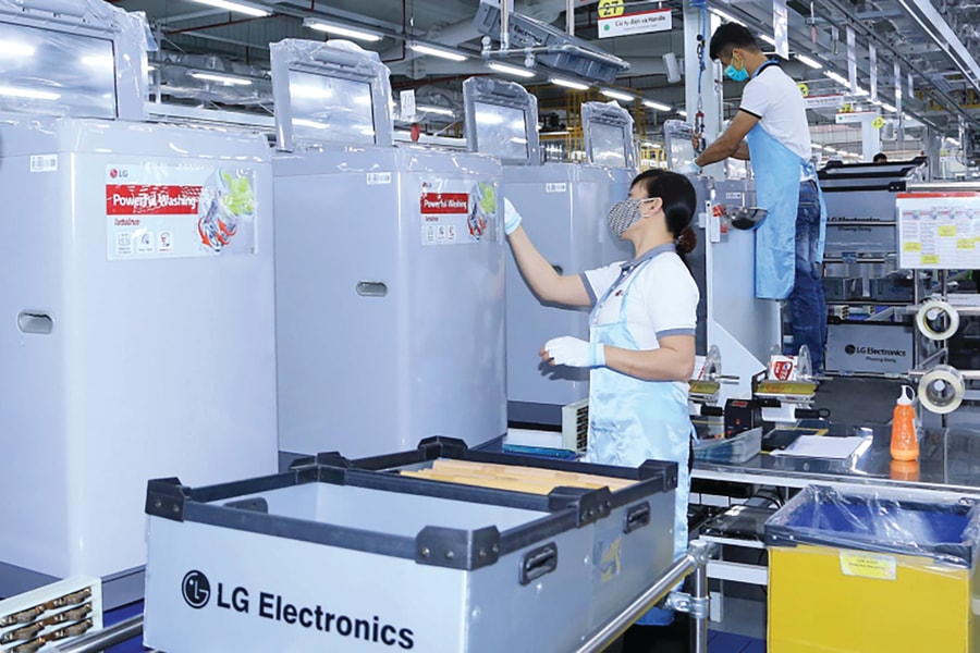 Cú hích từ “tam giác công nghệ”