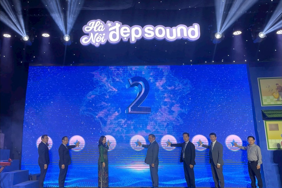 Hà Nội "đánh thức" du lịch đêm