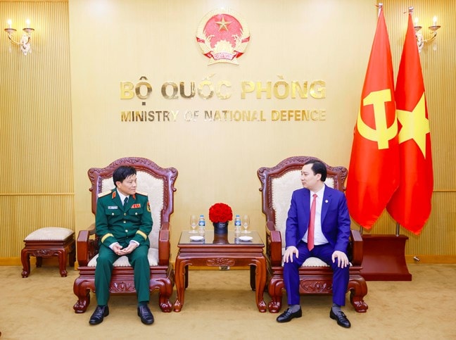 Ủy ban Trung ương MTTQ Việt Nam chúc mừng Bộ Quốc phòng nhân kỷ niệm 81 năm Ngày thành lập Quân đội nhân dân Việt Nam