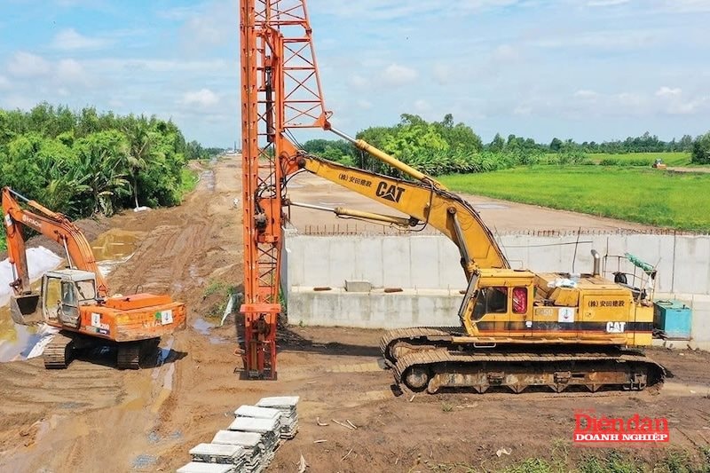 Cần có cơ chế cho nhà thầu trước áp lực giá nhiên liệu, vật liệu "leo thang"