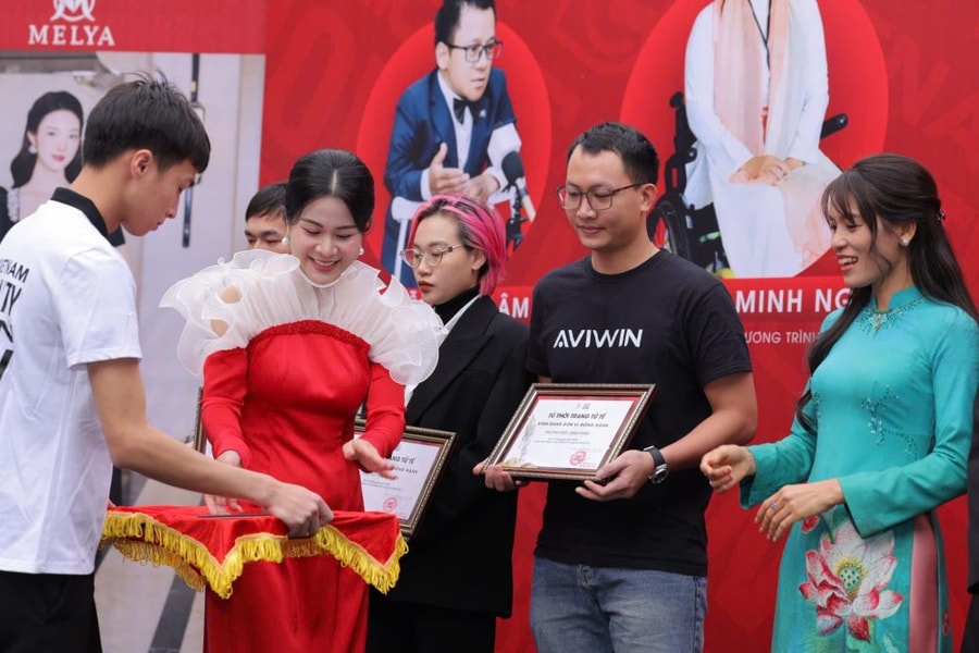 AVIWIN đồng hành cùng ‘Tủ thời trang tử tế’: Lan tỏa giá trị nhân văn từ triết lý kinh doanh bền vững