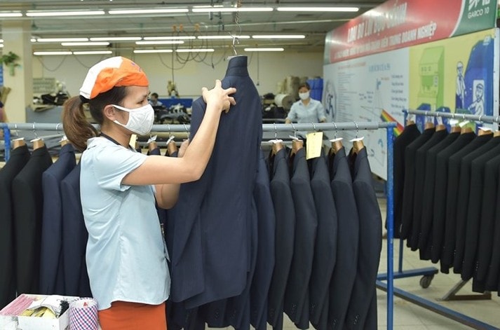 Việt Nam duy trì vị thế quốc gia xuất khẩu hàng may mặc lớn nhất vào Mỹ nhờ đâu?