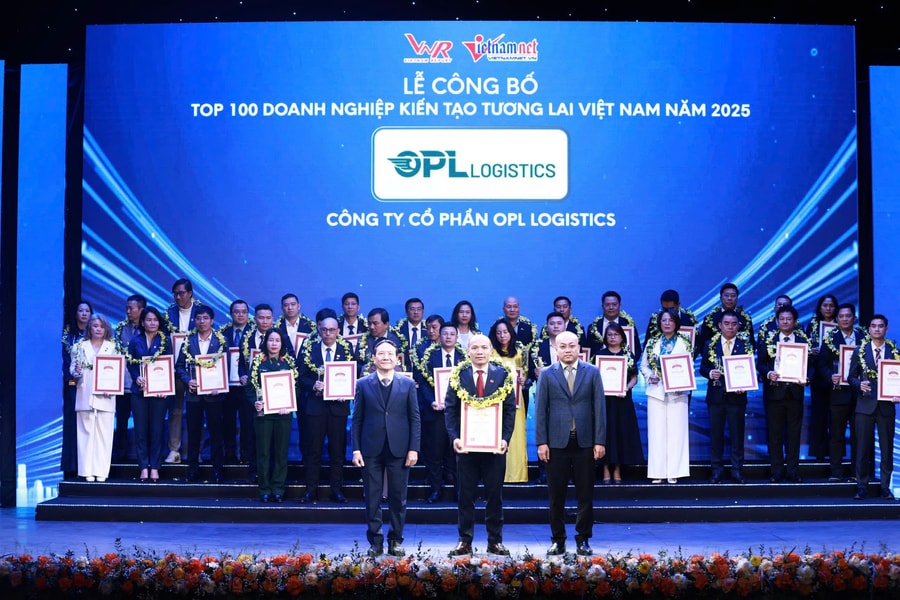 OPL Logistics được vinh danh trong Top 100 Doanh nghiệp Kiến tạo Tương lai Việt Nam 2025