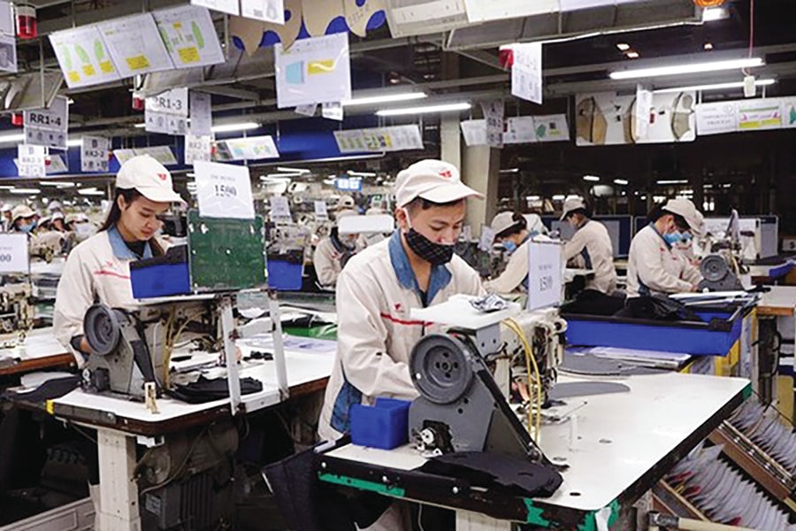 Sản xuất năm 2026 vượt “cơn gió ngược”