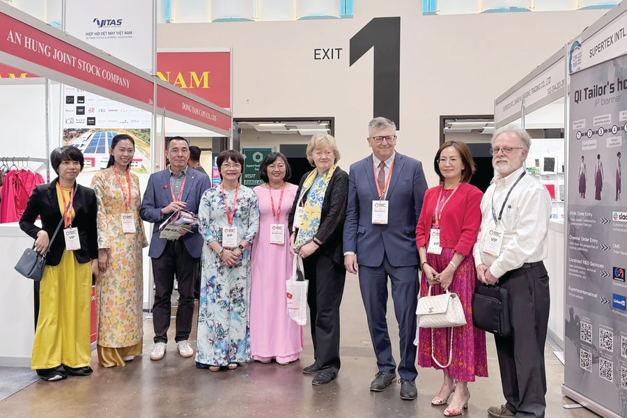 Cú hích thương mại Việt Nam - Canada