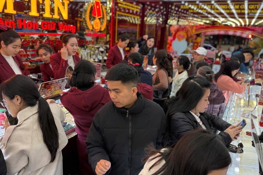 Giá vàng tuần tới: Cẩn trọng rủi ro điều chỉnh