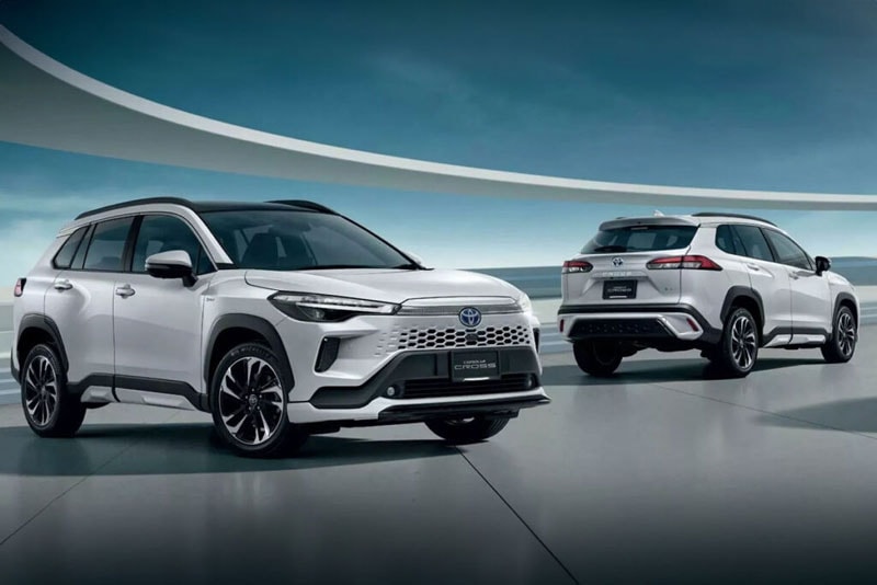 Thuế giảm, xe hybrid đồng loạt giảm giá