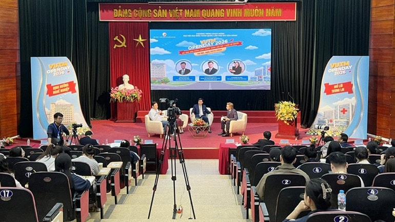 Mở cơ hội khởi nghiệp cho sinh viên y dược cổ truyền trong kỷ nguyên chuyển đổi số và hội nhập