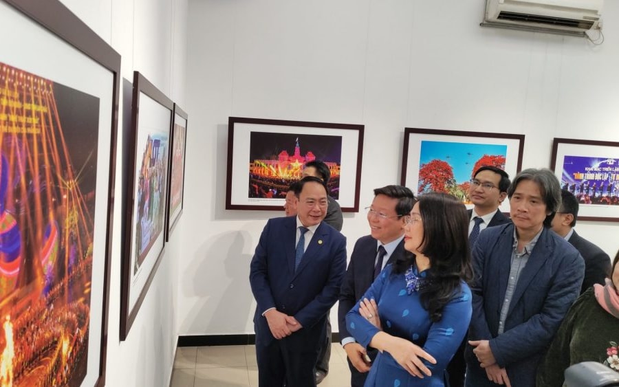 Khai mạc Triển lãm ảnh “Mừng Đảng, Mừng Xuân và Chào mừng thành công Đại hội lần thứ XIV của Đảng”