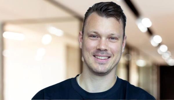 Hành trình từ nhân viên tiệm bánh đến CEO “kỳ lân” tỷ đô