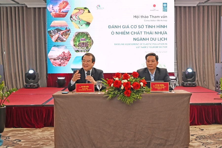 Giảm rác thải nhựa: Bài toán cấp bách của du lịch Việt Nam