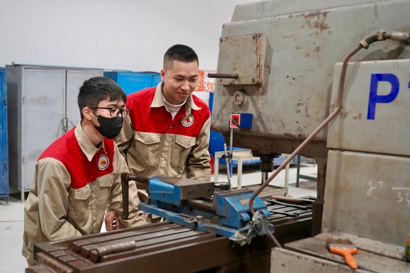 Khu công nghiệp Việt Nam và bài toán an sinh: Nền tảng cho nguồn lao động bền vững