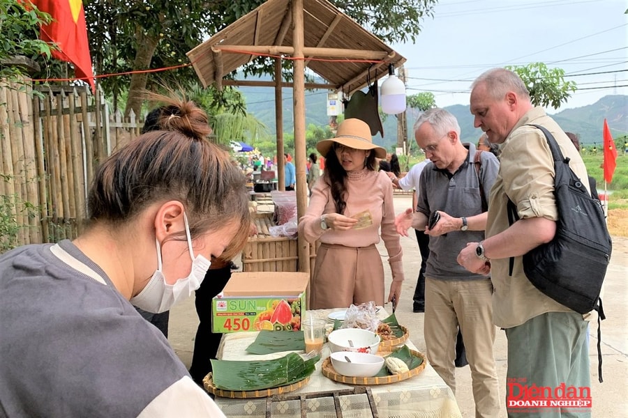 Tạo “đường băng” cho du lịch cất cánh