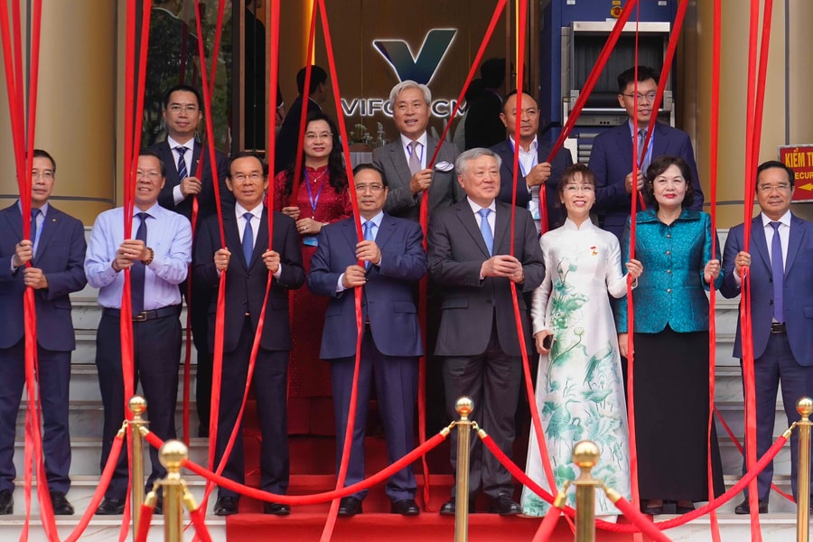 Trung tâm Tài chính Quốc tế Việt Nam tại TP.HCM ra mắt: Nền tảng niềm tin đón dòng vốn toàn cầu