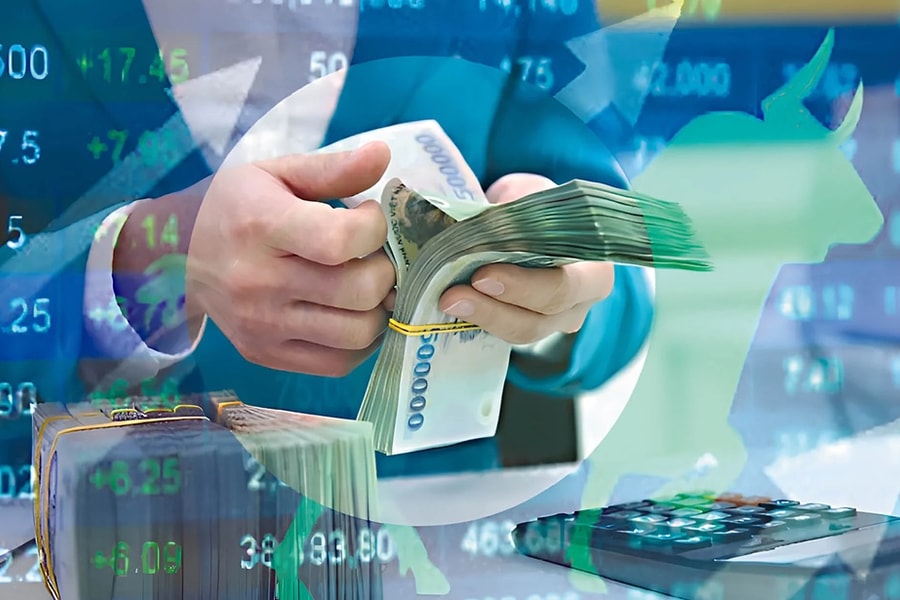 Khách hàng, cổ đông doanh nghiệp nào sẽ nhận "lì xì" Tết ngay đầu năm?