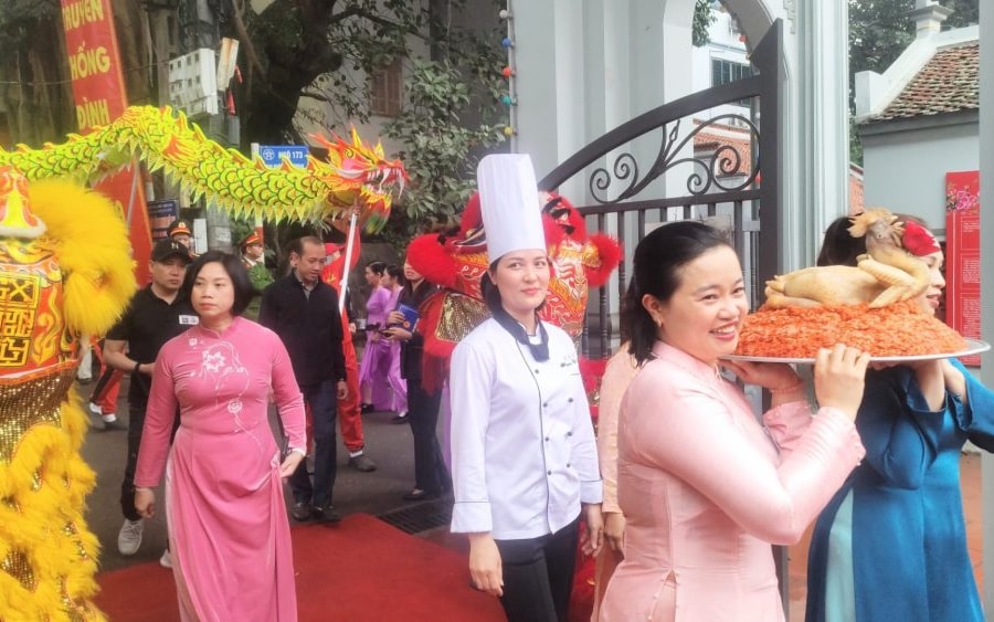 Nghề làm xôi Phú Thượng – Gìn giữ hồn nếp giữa lòng Hà Nội