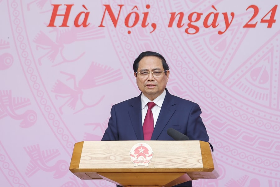 Thủ tướng Phạm Minh Chính: "Giữ trọn y đức - Vững vàng y thuật - Nâng tầm y lý - Vượt qua nghịch cảnh - Tất cả vì dân"