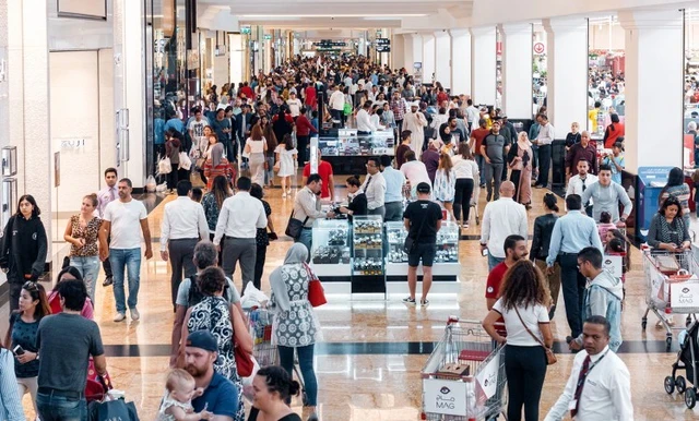 Tạm dừng tour du lịch Trung Đông, siết an toàn trước xung đột leo thang