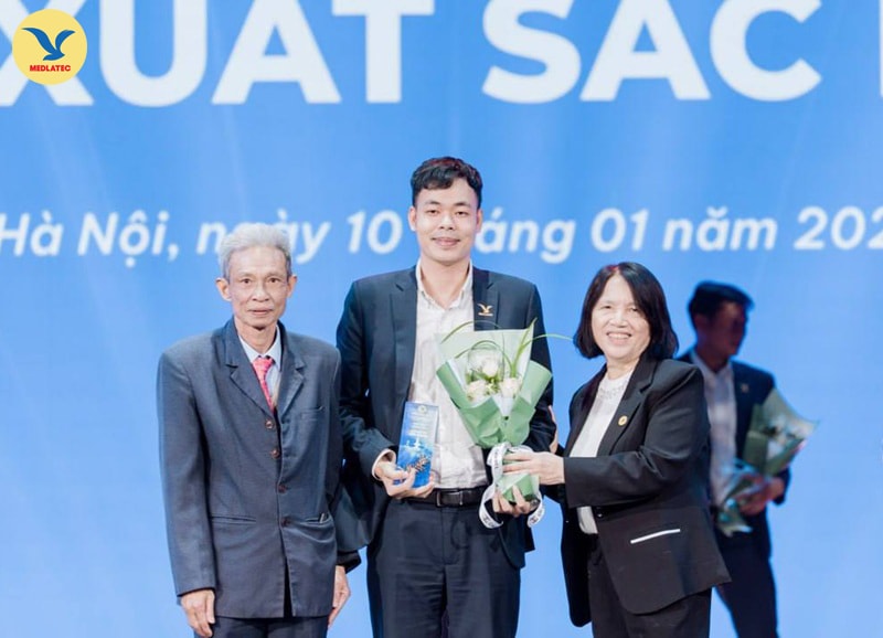 Giám đốc MEDLATEC Campuchia Nguyễn Xuân Đình: Người mang khát vọng y tế Việt “vươn khơi” trên vùng đất Chùa Tháp