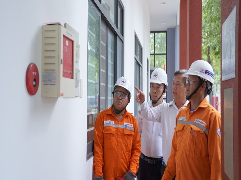 EVNHCMC sẵn sàng đảm bảo cung cấp điện cho ngày hội lớn của toàn dân