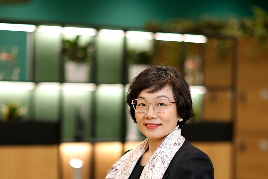 Bùng nổ AI và bình đẳng giới nơi công sở