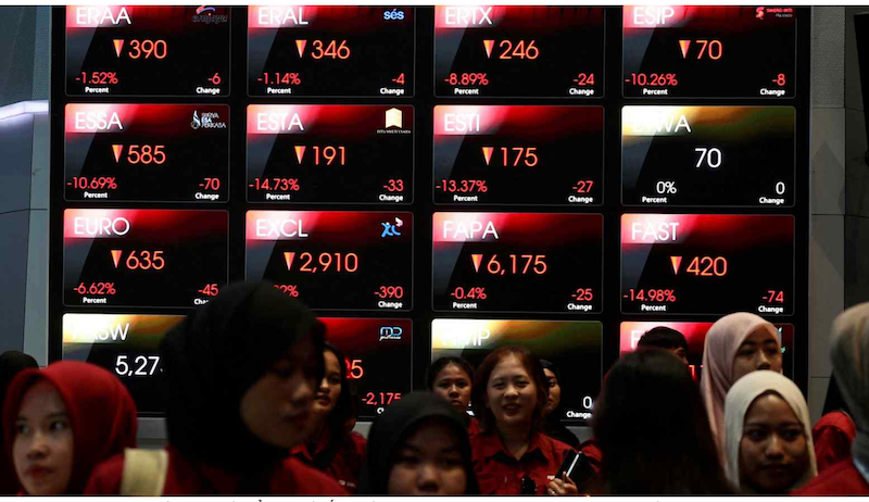 Giải pháp nào giúp ASEAN giảm phụ thuộc vốn ngoại?