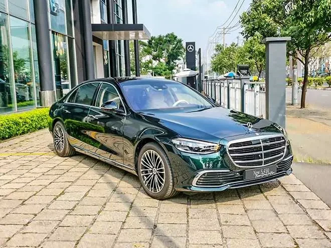 Vì sao xe sang Mercedes S-Class giảm giá gần 1,3 tỷ đồng?