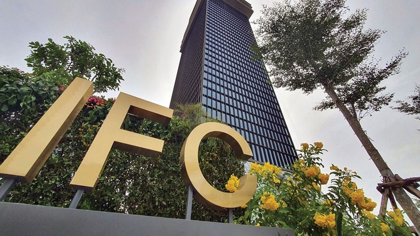 Kinh nghiệm quốc tế và con đường xây dựng IFC Việt Nam