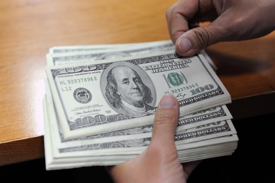 Giá USD ngân hàng tăng kịch trần