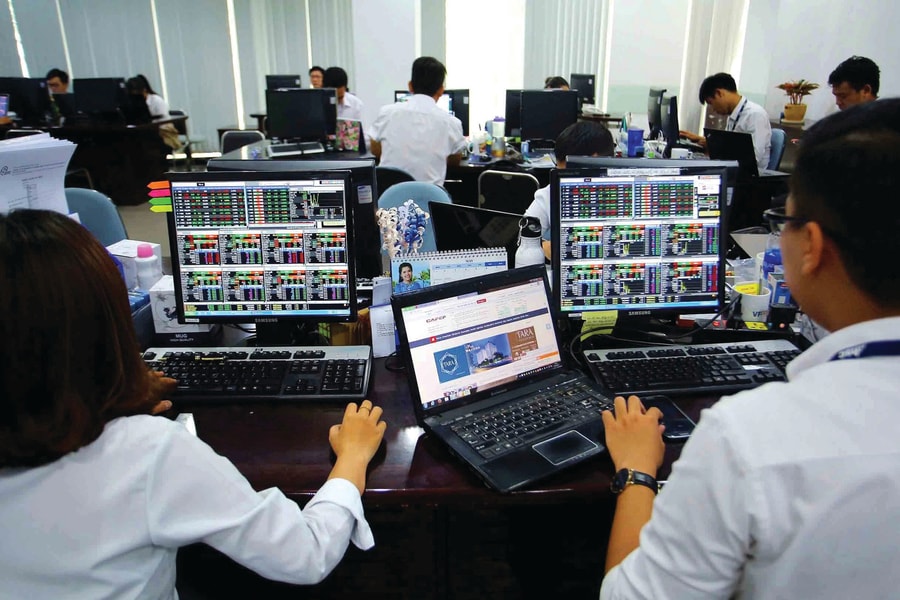Chứng khoán tháng 6 sẽ ra sao?