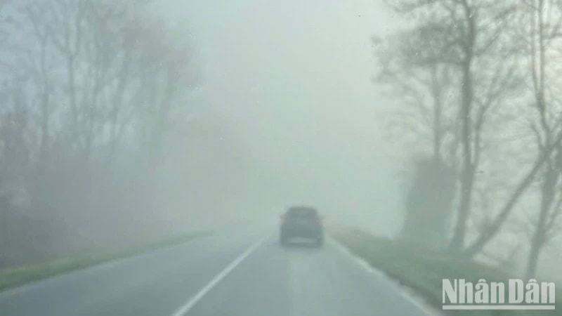 Thời tiết ngày 21/3: Bắc Bộ nhiều nơi có mưa và sương mù rải rác, Nam Bộ ngày nắng