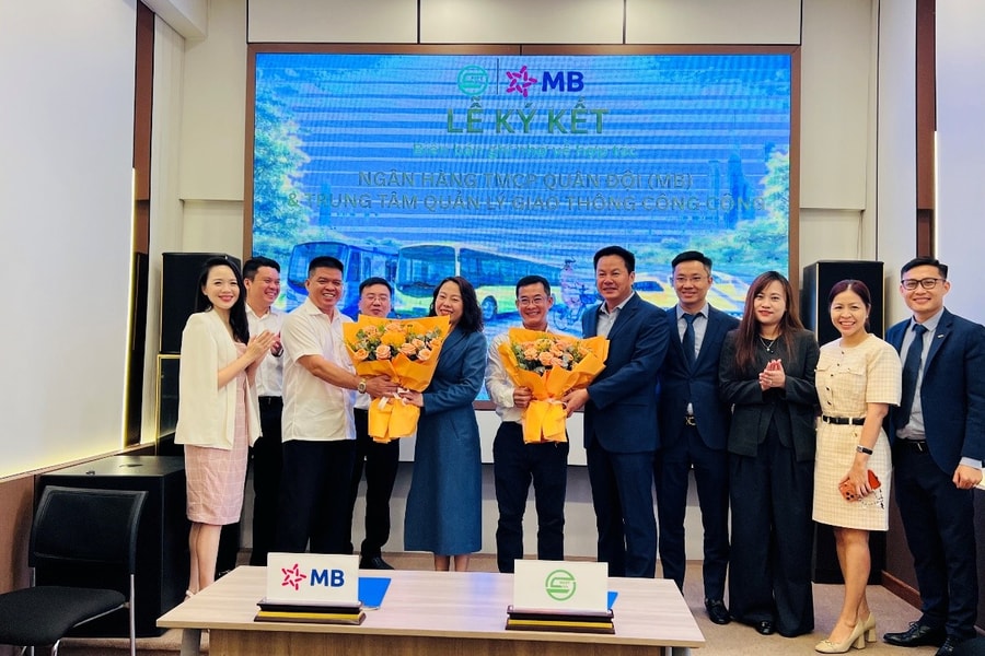 MB đồng hành cùng Sở Xây Dựng TP.HCM phát triển giải pháp thanh toán số trong giao thông công cộng