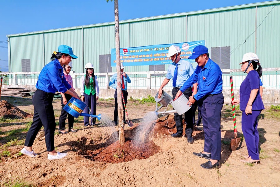 Công ty Yến sào Khánh Hòa phát động “Trồng cây đời đời nhớ ơn Chủ tịch Hồ Chí Minh”