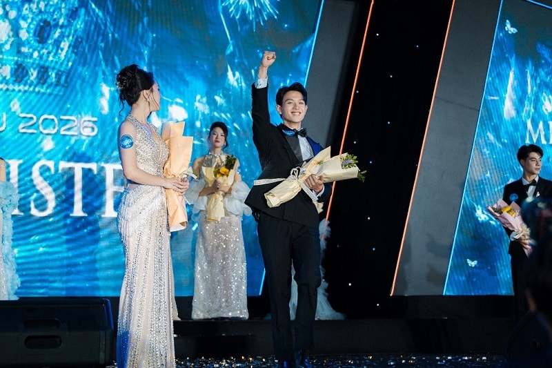 TRƯƠNG NHẬT QUÂN ĐĂNG QUANG NAM VƯƠNG MISS & MISTER TMU 2026