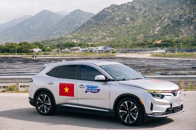 Mẫu xe gia đình nào có trang bị an toàn tốt nhất hiện nay?