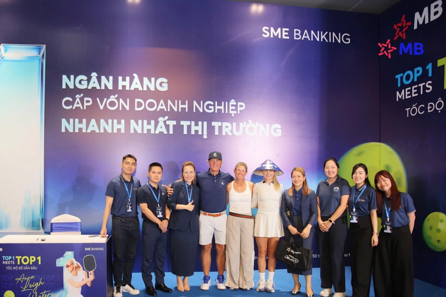 Vận động viên pickleball số 1 thế giới đến thăm MB, lan tỏa câu chuyện về tốc độ dẫn đầu trong kỷ nguyên số