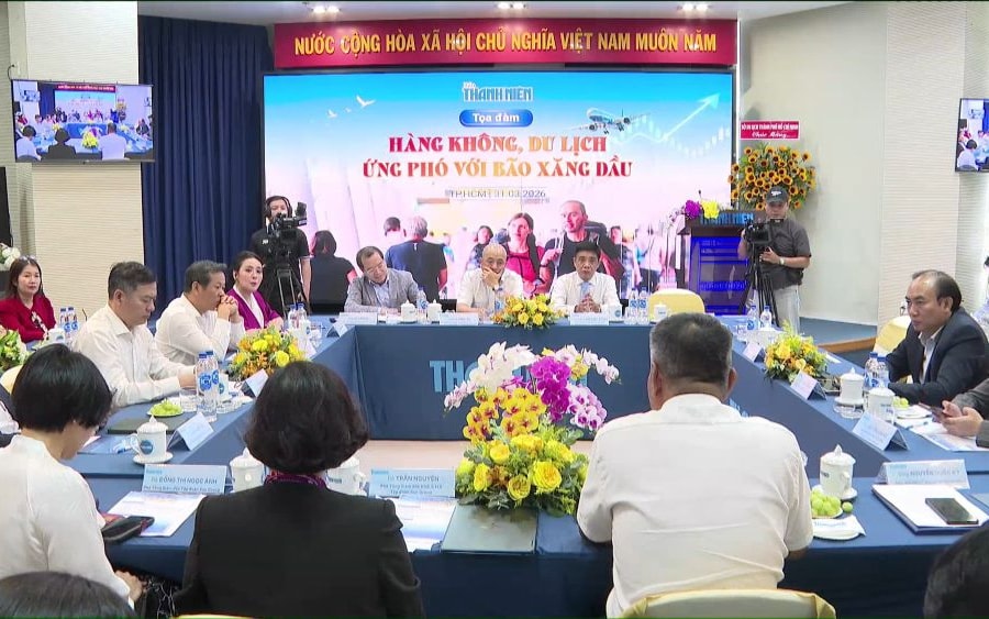 Hàng không ứng phó trước “bão giá” nhiên liệu