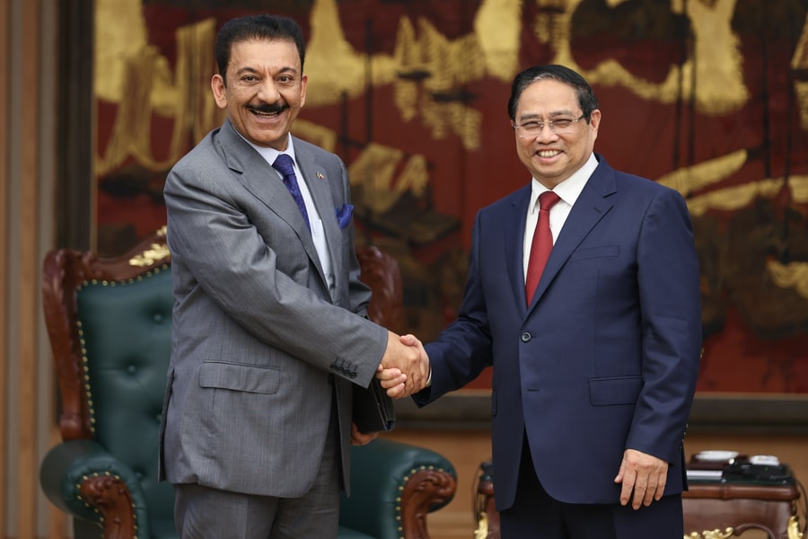 Thủ tướng đề nghị Kuwait phối hợp bảo đảm an ninh năng lượng