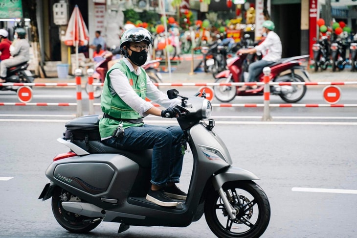 Chuyển đổi sang xe điện, tài xế công nghệ tìm lời giải chi phí dài hạn